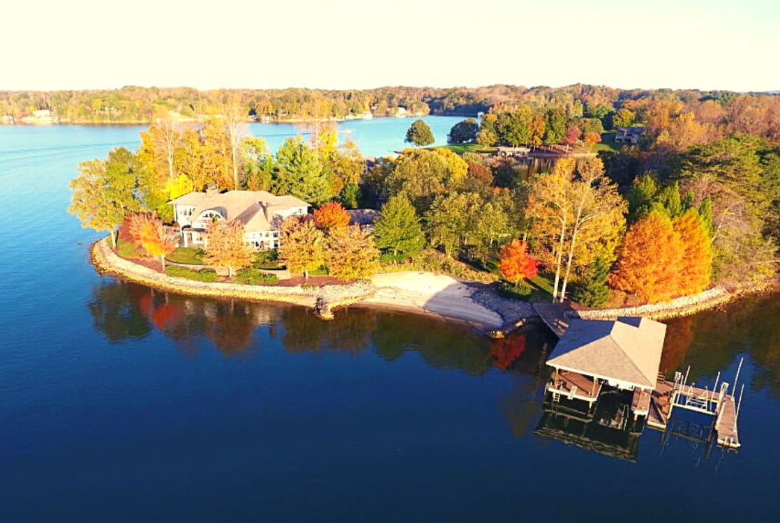 10 Reasons Why Fall is the Best Time to Visit Smith Mountain Lake