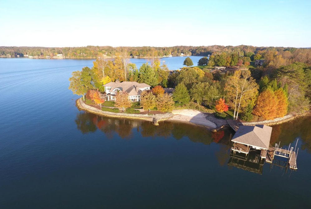 10 Reasons Why Fall is the Best Time to Visit Smith Mountain Lake