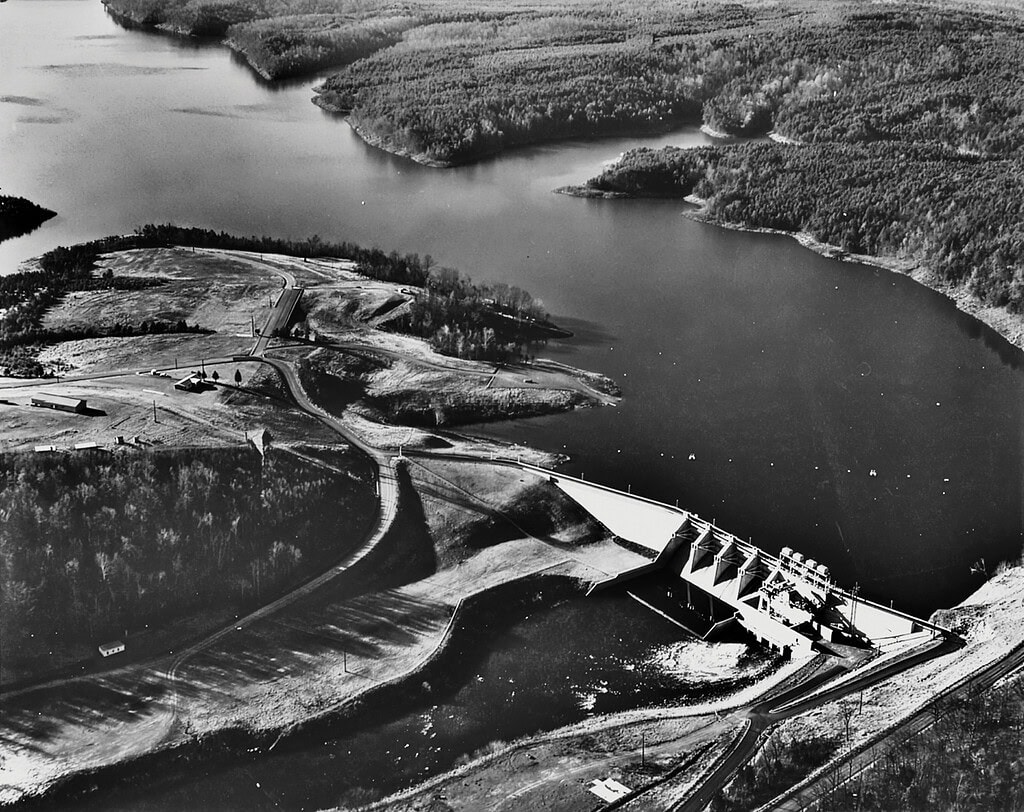 Leesville Lake shoreline below Leesville Dam, part of the Smith Mountain Project’s two-lake system.