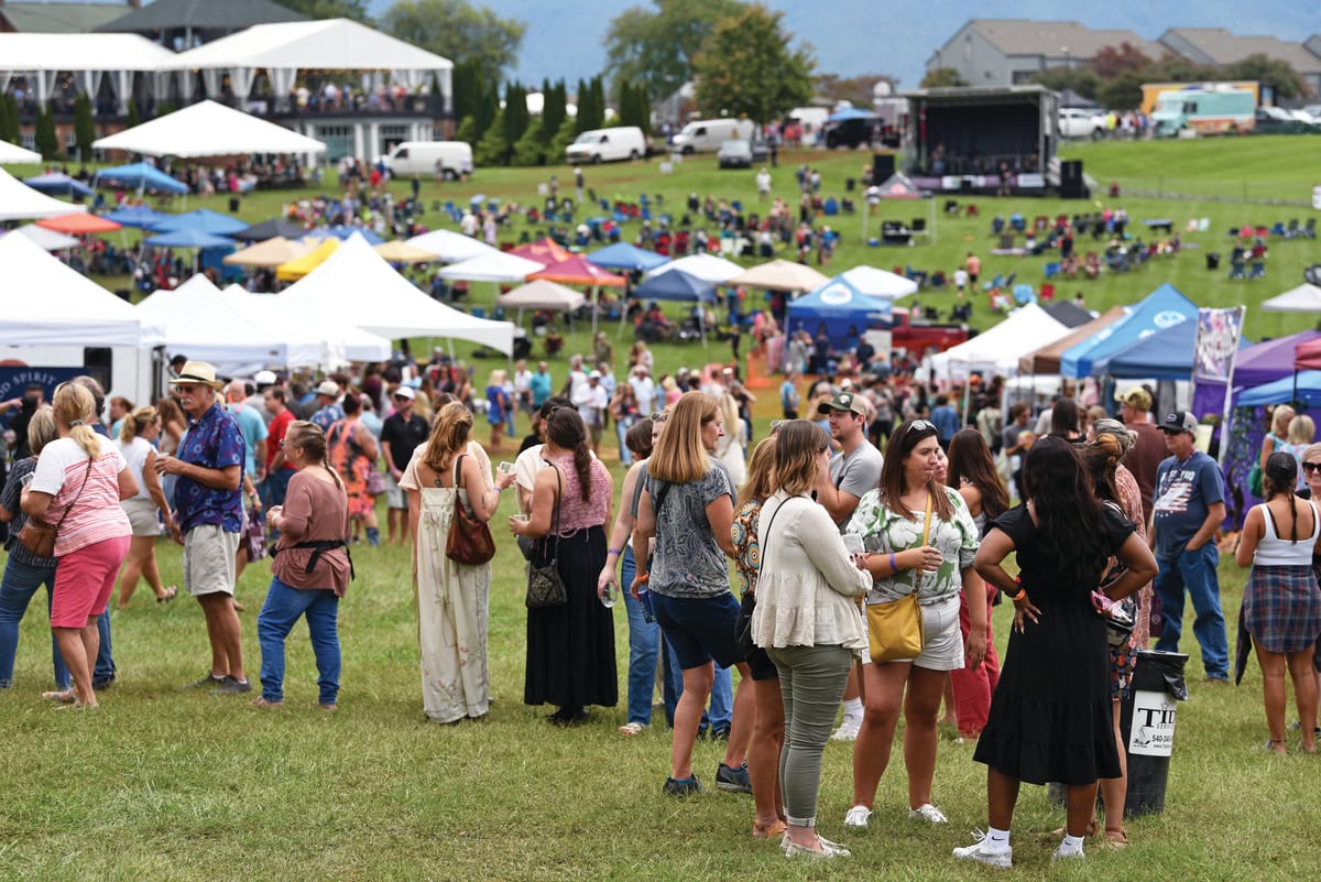 Crowds at the SML Wine Festival at Bernard's Landing