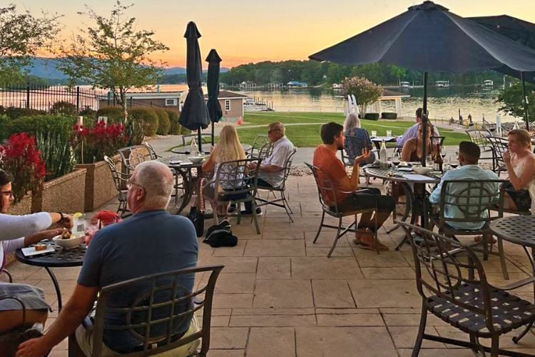 Tiff's Lakefront at Mariners Landing photo